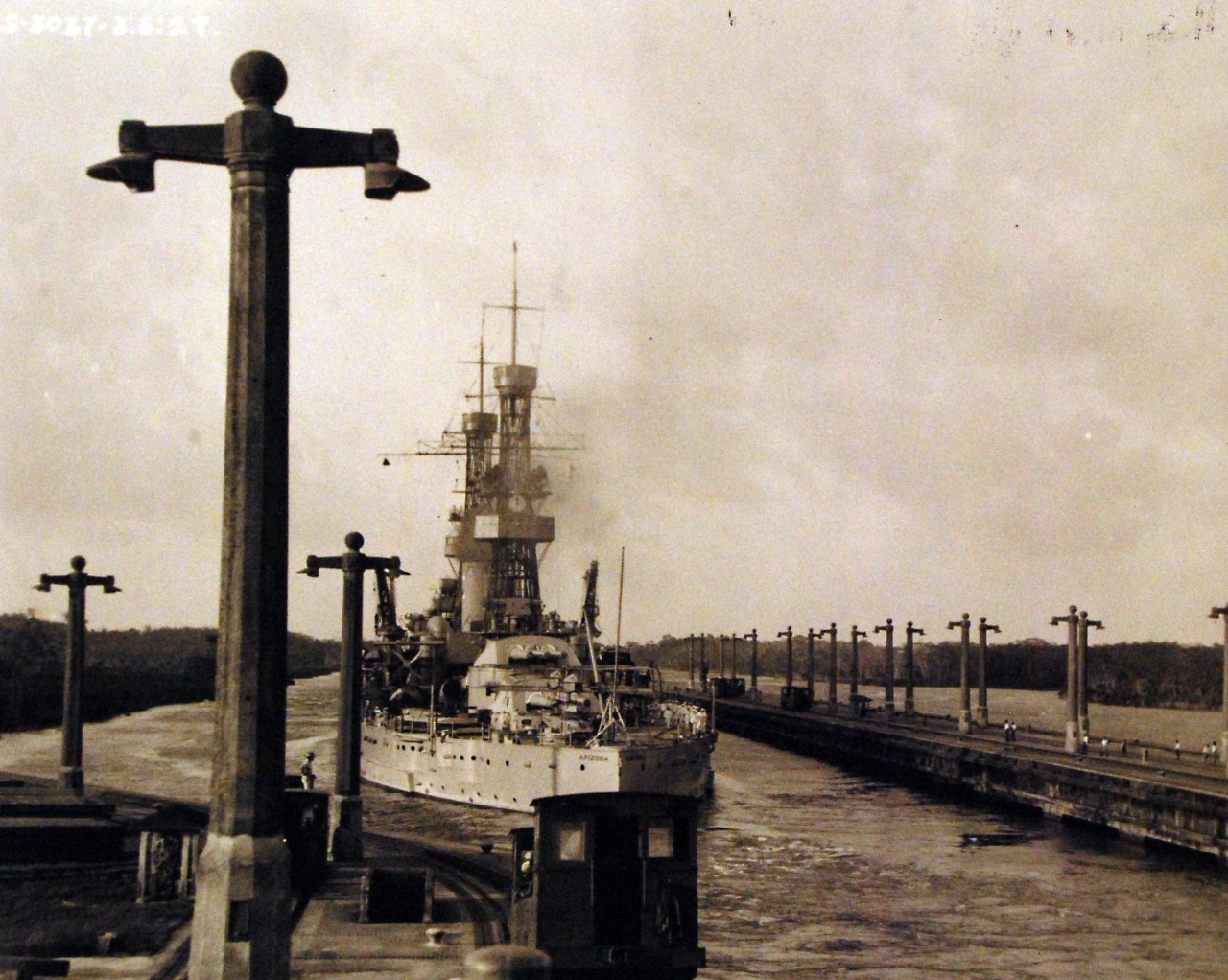 <p>80-G-457051: USS Arizona (BB 39) in Gatun Locks, Panama, March 6, 1927.&nbsp;</p>
