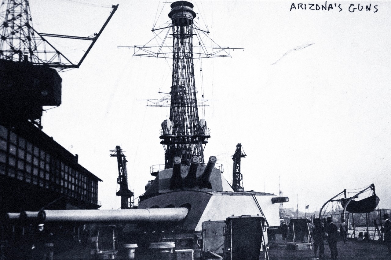 <p>Lot 10772-5: USS Arizona (BB 39) commissioned at the New York Navy Yard, New York, October 17, 1916.&nbsp;</p>

