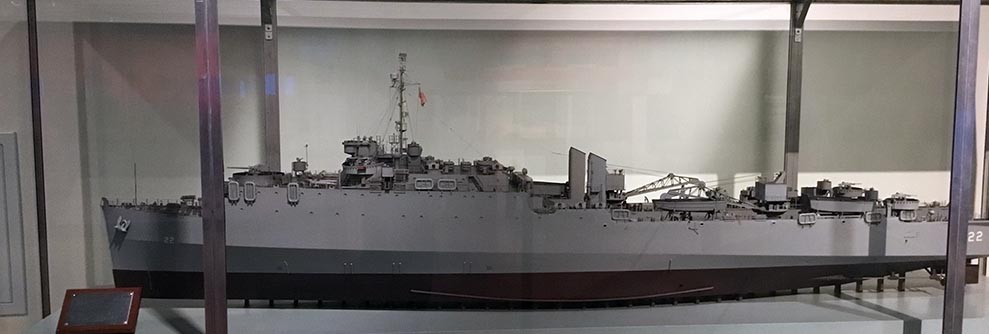 USS Fort Marion (LSD-22), model