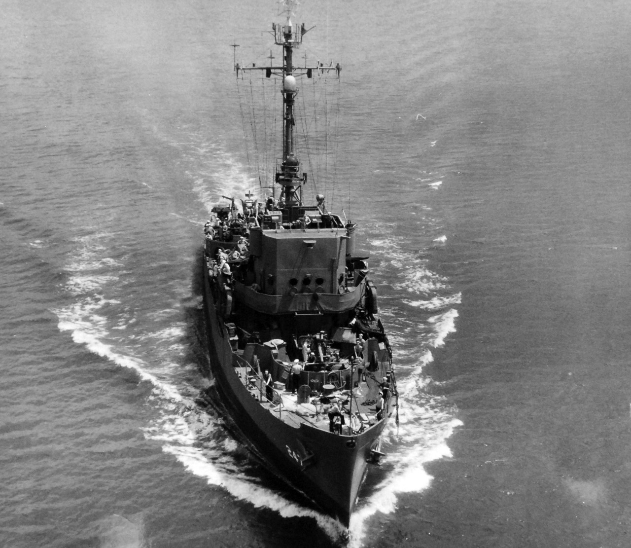 80-G-325053: USS Improve (AM-247),, 1945.   Three-fourths bow off Norfolk, Virginia, at an altitude of 200’, June 21, 1945.    Official U.S. Navy Photograph, now in the collections of the National Archives.  (2017/11/01).   