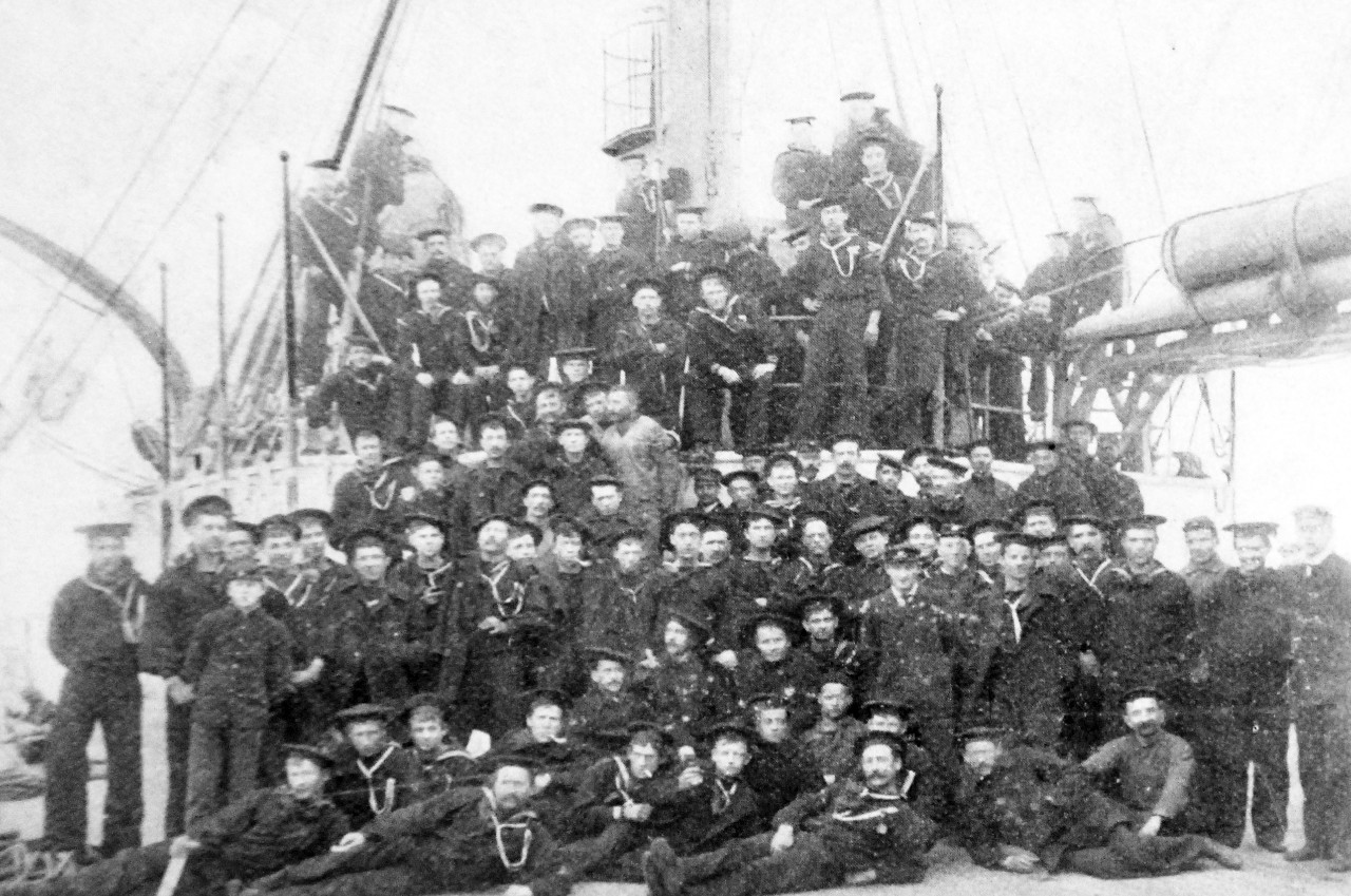 LC-Lot-3215-1:  USS Maine (1895-98).  Crew photograph.   Halftone photograph from a newspaper.  Collection of Albert S. Mohr, 1899.   Courtesy of the Library of Congress.  (2017/03/17).