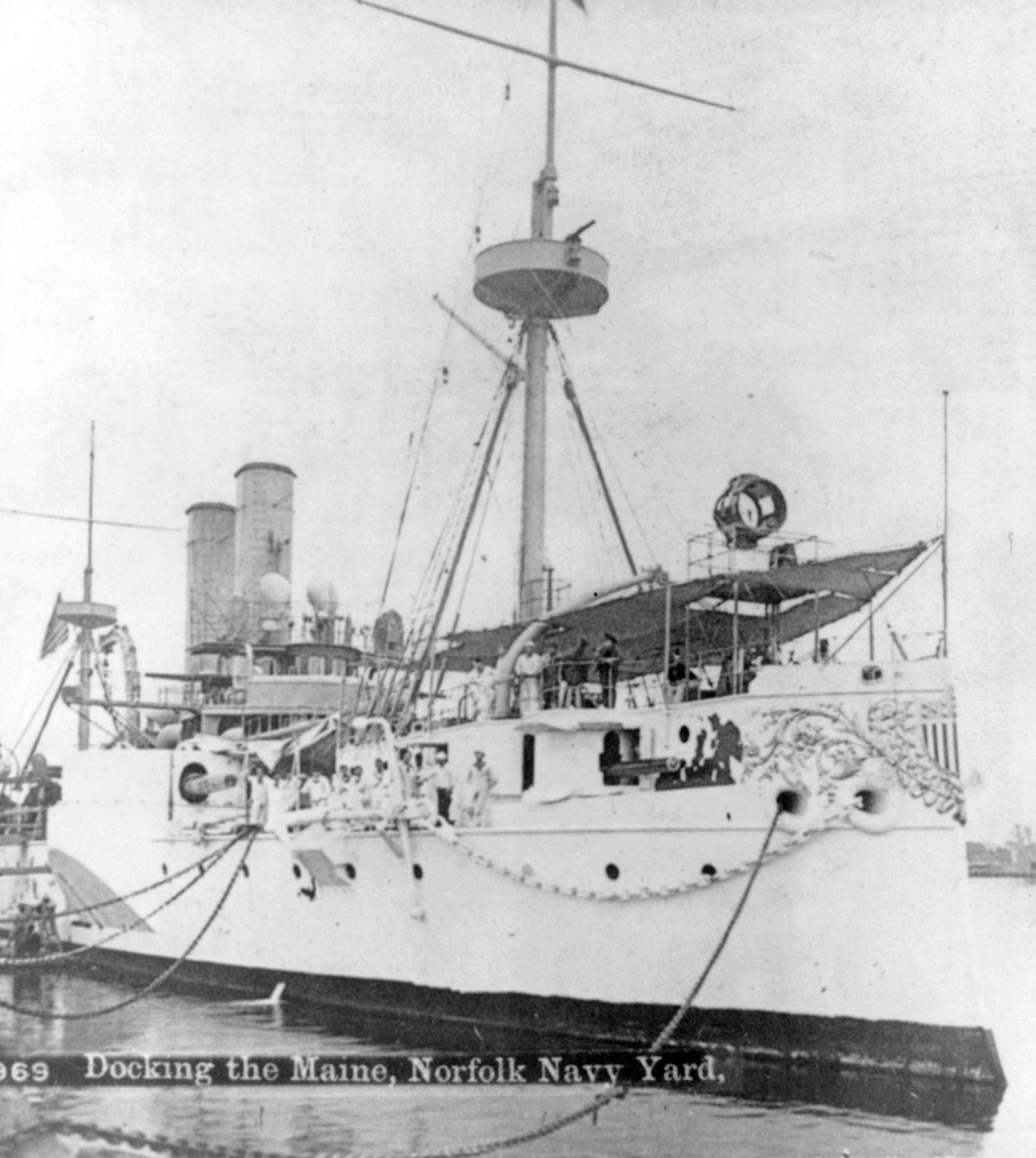 LC-USZ62-29943:  USS Maine (1895-98), 1896.    USS Maine docking at Norfolk Navy Yard, Norfolk, Virginia.   Photographed by Alfred S. Campbell, December 17, 1896.  Courtesy of the Library of Congress.   (2015/4/23).