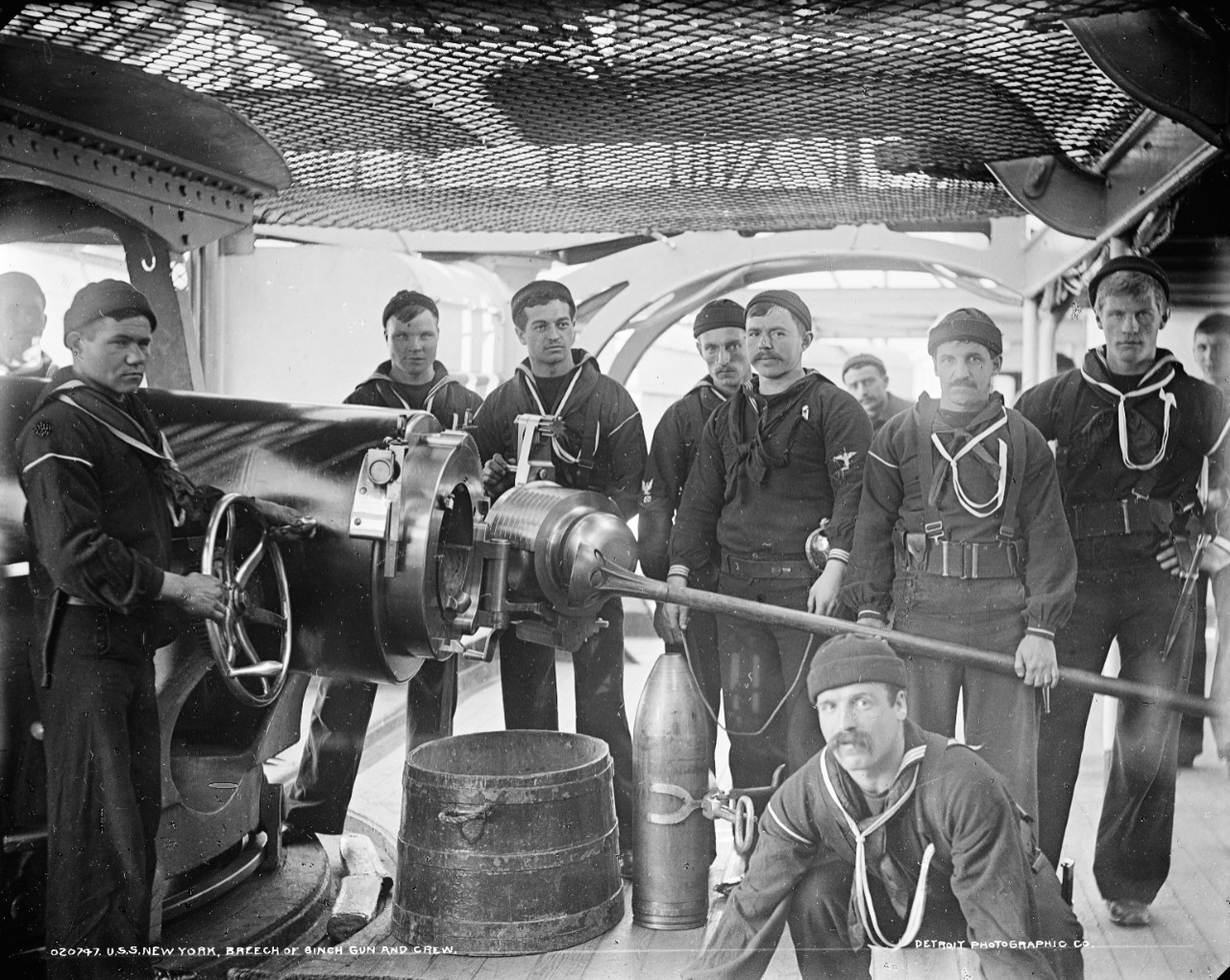 LC-DIG-DET-4a14528:  USS New York (Armored Cruiser #2), 1899.  Breech of 8-inch gun and crew.  Photographed by Edward H. Hart, published by Detroit Publishing Company, between 1893-1901.  Courtesy of the Library of Congress.  (2016/05/29).