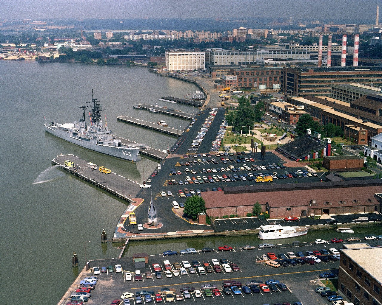 330-CFD-DN-SC-85-00008:   Display ship Barry (DD-933), Washington Navy Yard, 1985.    Aerial view of the decommissioned destroyer.   Official U.S. Navy Photograph, now in the collections of the National Archives.   
