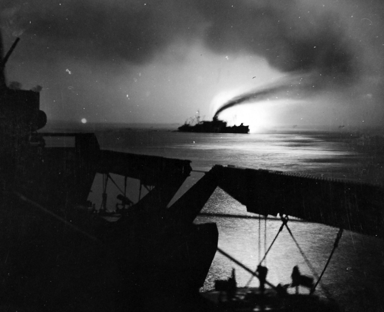 80-G-87394:  Operation Avalanche, September 1943.  An LCI afire illuminates the entire convoy in Salerno Bay, D-Day.  Photograph released September 12, 1943.     U.S. Navy photograph, now in the collections of the National Archives.  (2017/04/04).