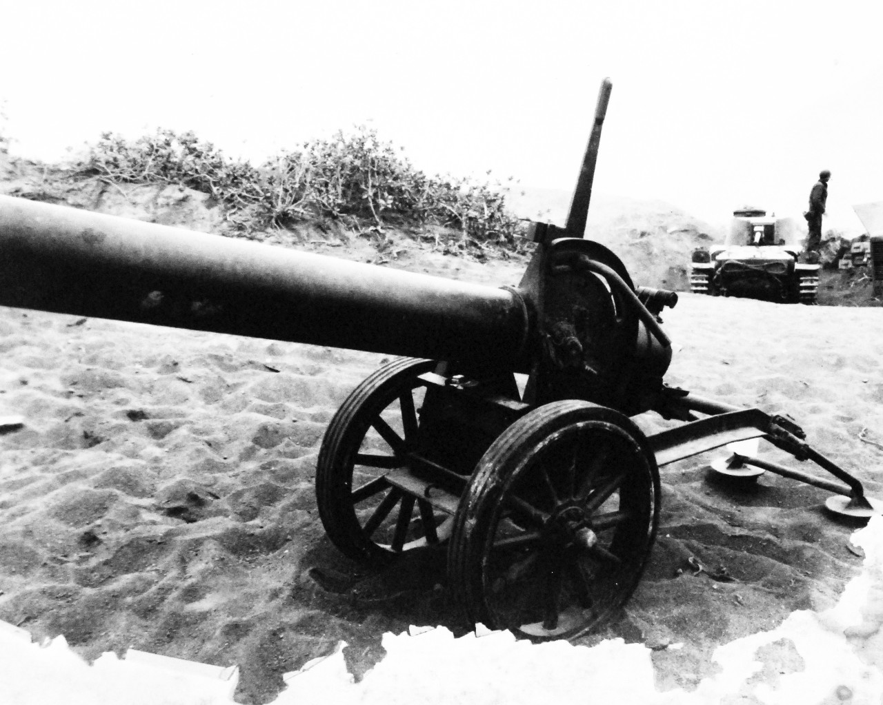 127-GW-304-142254:  Battle for Iwo Jima, February-March 1945.   Side view of Japanese 20cm mobile rocket launcher.  Note the crude elevating mechanism.  (Breech loading).  Photographed by Pfc C.L. Purser, 1945. Official U.S. Marine Corps photograph, now in the collections of the National Archives.  (2016/02/17).