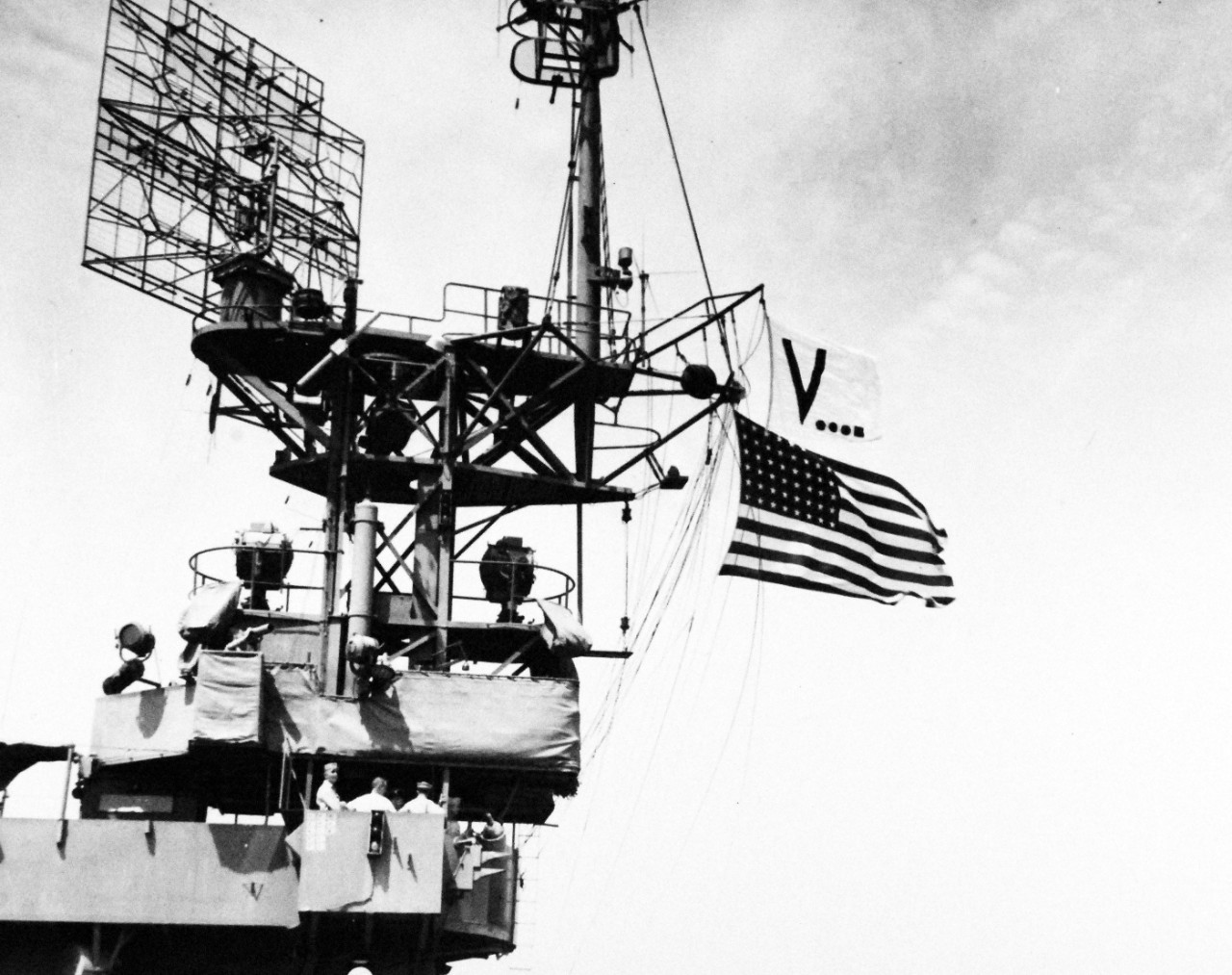 80-G-264868:   V-J Day, August 1945.   V-J Flag flying from USS Chenango (CVE-28).  Photographed by crewmember of USS Chenango (CVE-28), released October 19, 1945.   Official U.S. Navy photograph, now in the collections of the National Archives.   (2015/12/01).