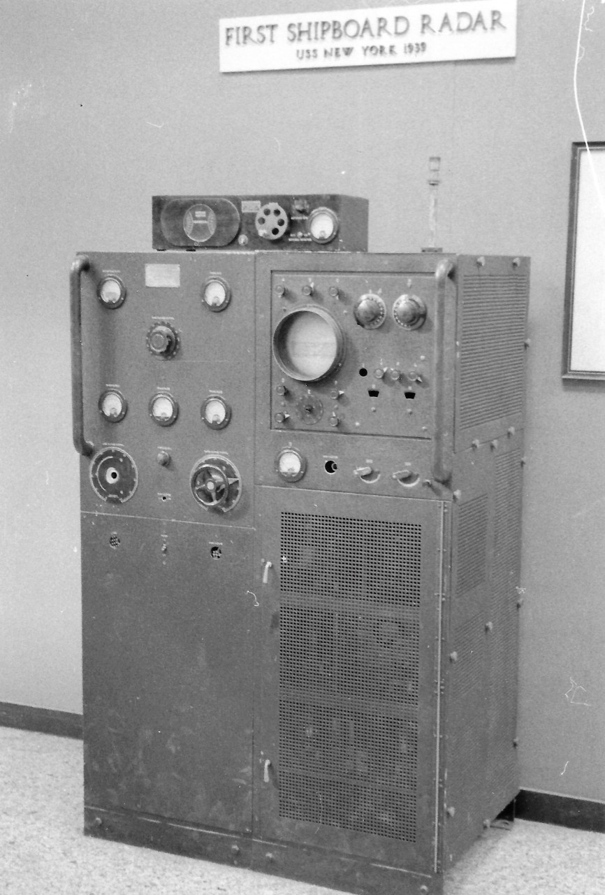 NMUSN-998:   XAF Radar Receiver, 1960s.   This radar was the first to be used onboard a U.S. Navy ship, USS New York (BB-34).  Artifact on display when the museum went by the name of Naval Historical Display Center.  National Museum of the U.S. Navy Photograph Collection.