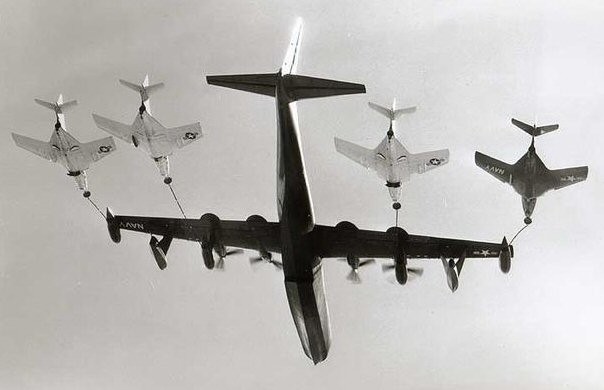 Figure 4 R3Y Tradewind refuels four Cougars in flight, note the thinfuselage
