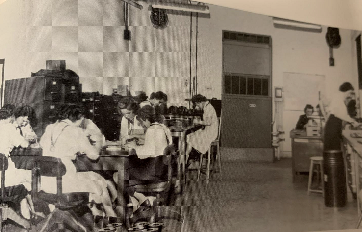 WAVES work on the commutator wheels used on the U.S. Navy Bombes