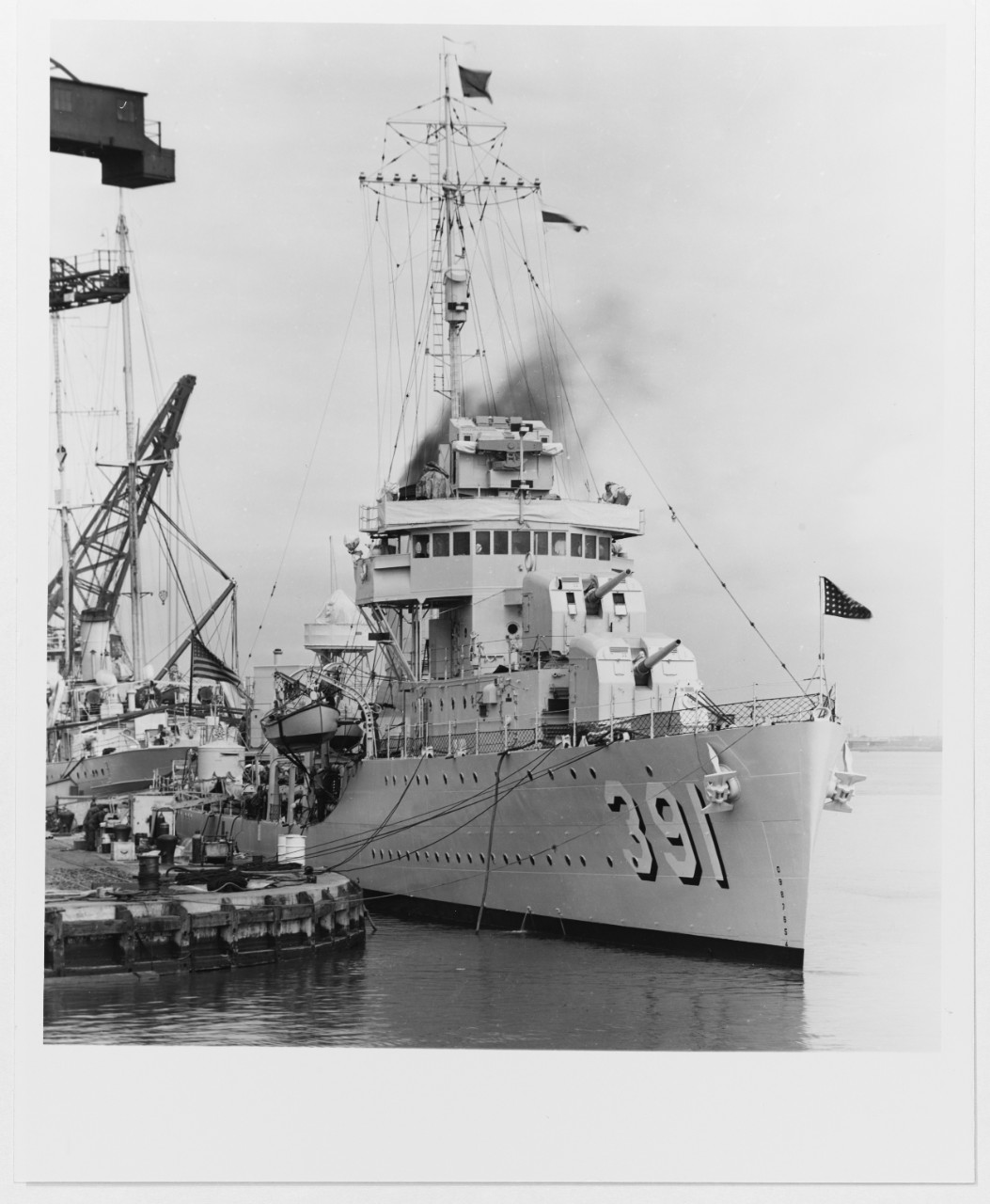 Photo #: 19-N-18032  USS Henley (DD-391)