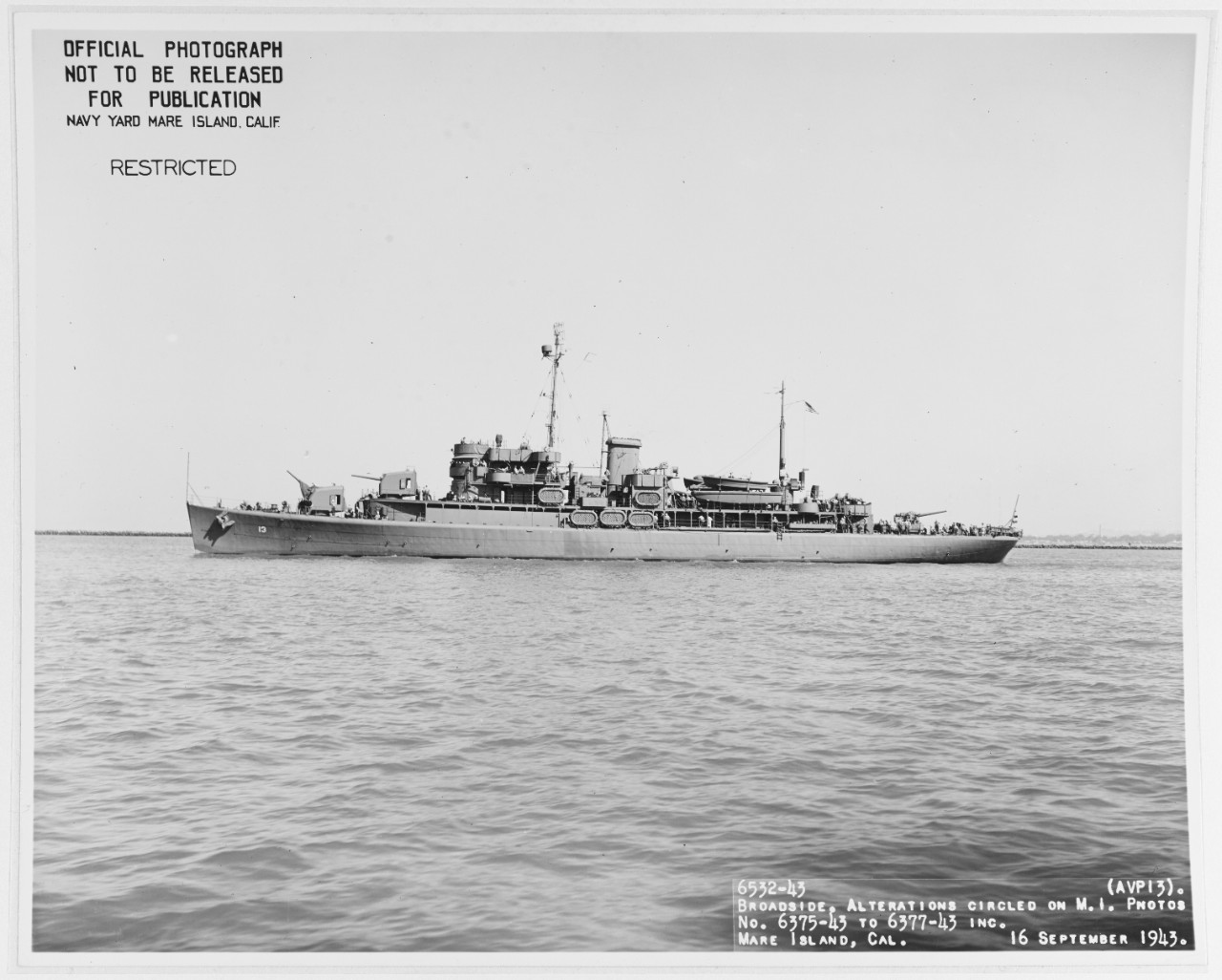 Photo #: 19-N-52329  USS Mackinac (AVP-13)