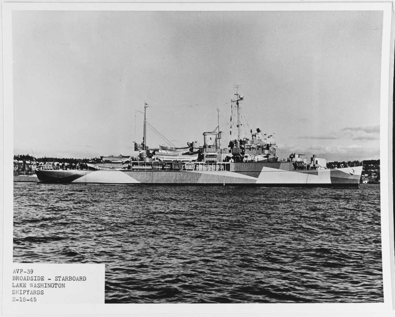 Photo #: 19-N-85074  USS Gardiners Bay (AVP-39)