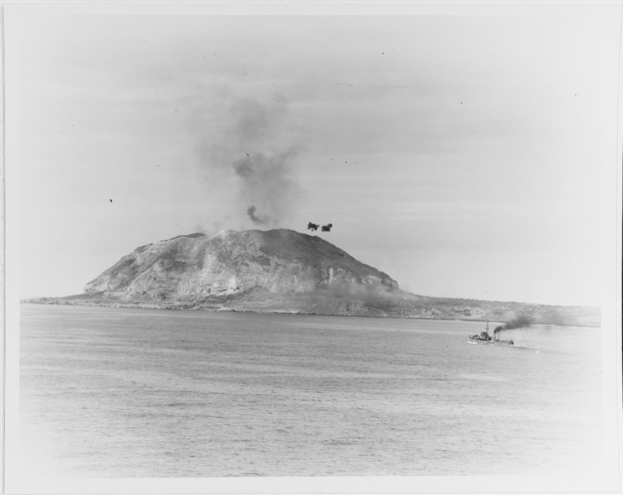 Photo #: 80-G-303843  Iwo Jima Operation, 1945