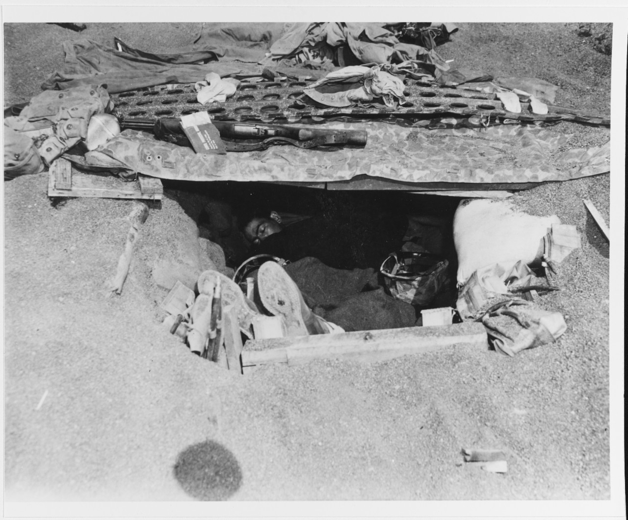 Photo #: 80-G-303922  Iwo Jima Operation, 1945