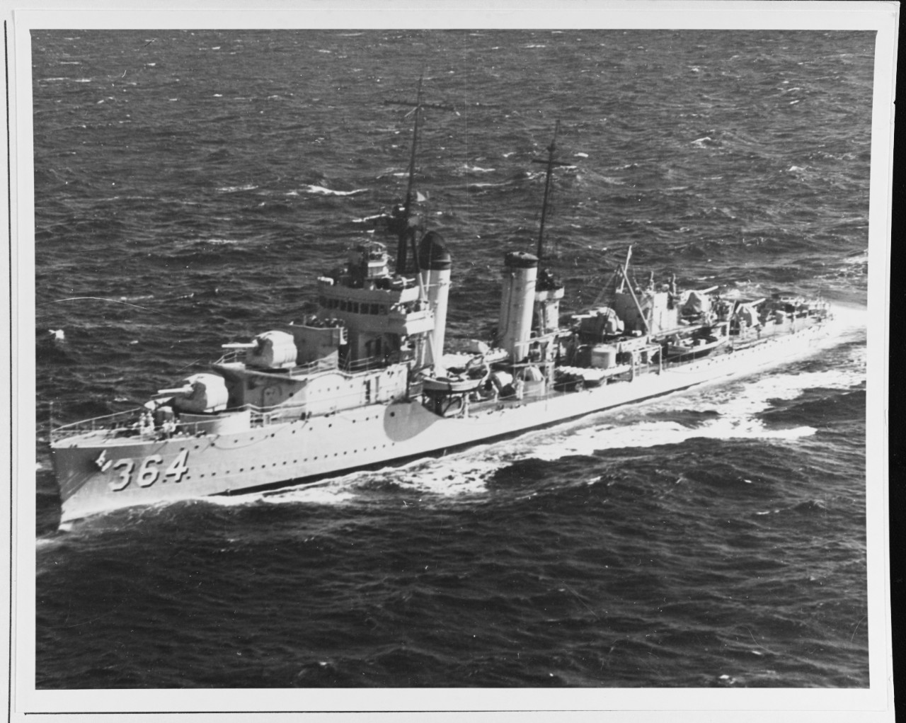 Photo #: 80-G-466572  USS Mahan (DD-364)