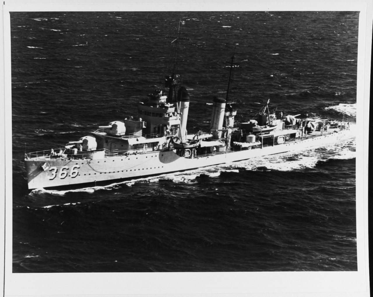 Photo #: 80-G-466575  USS Drayton
