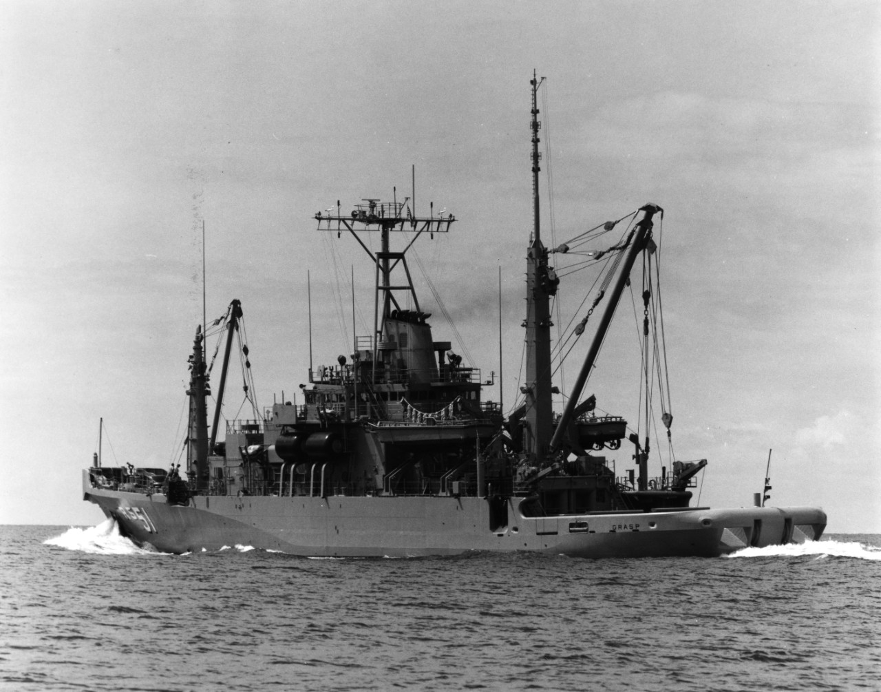 USS Grasp (ARS-51) underway during sea trials