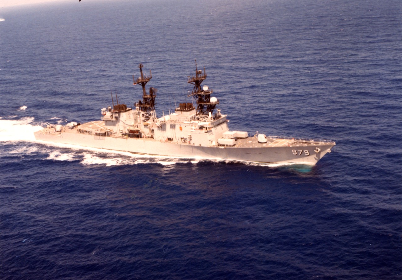 USS Conolly (DD-979) underway in the Indian Ocean