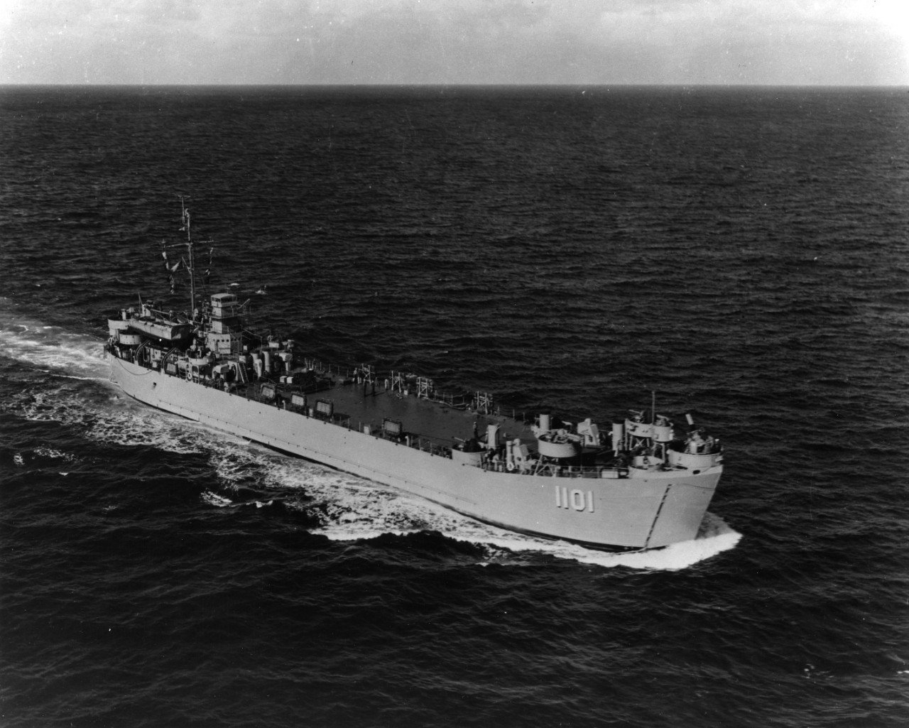 USS Saline County (LST-1101) underway circa 1950-1952