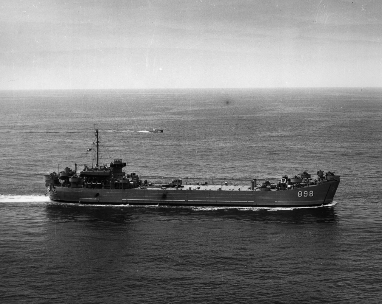 USS Lincoln County (LST-898)