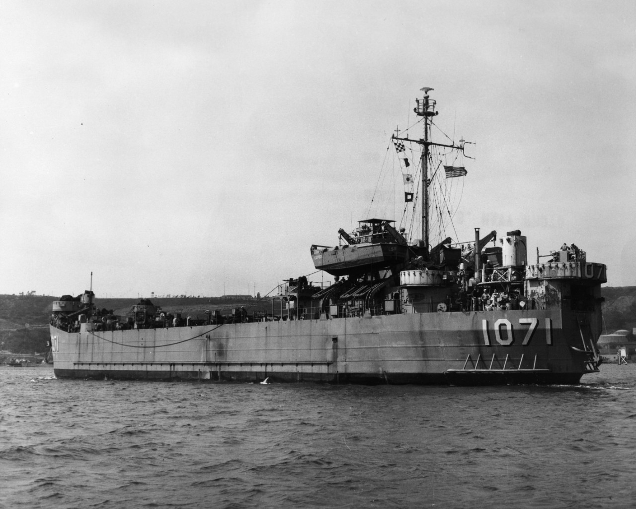 USS Ouachita County (LST-1071) underway in the early 1950s.