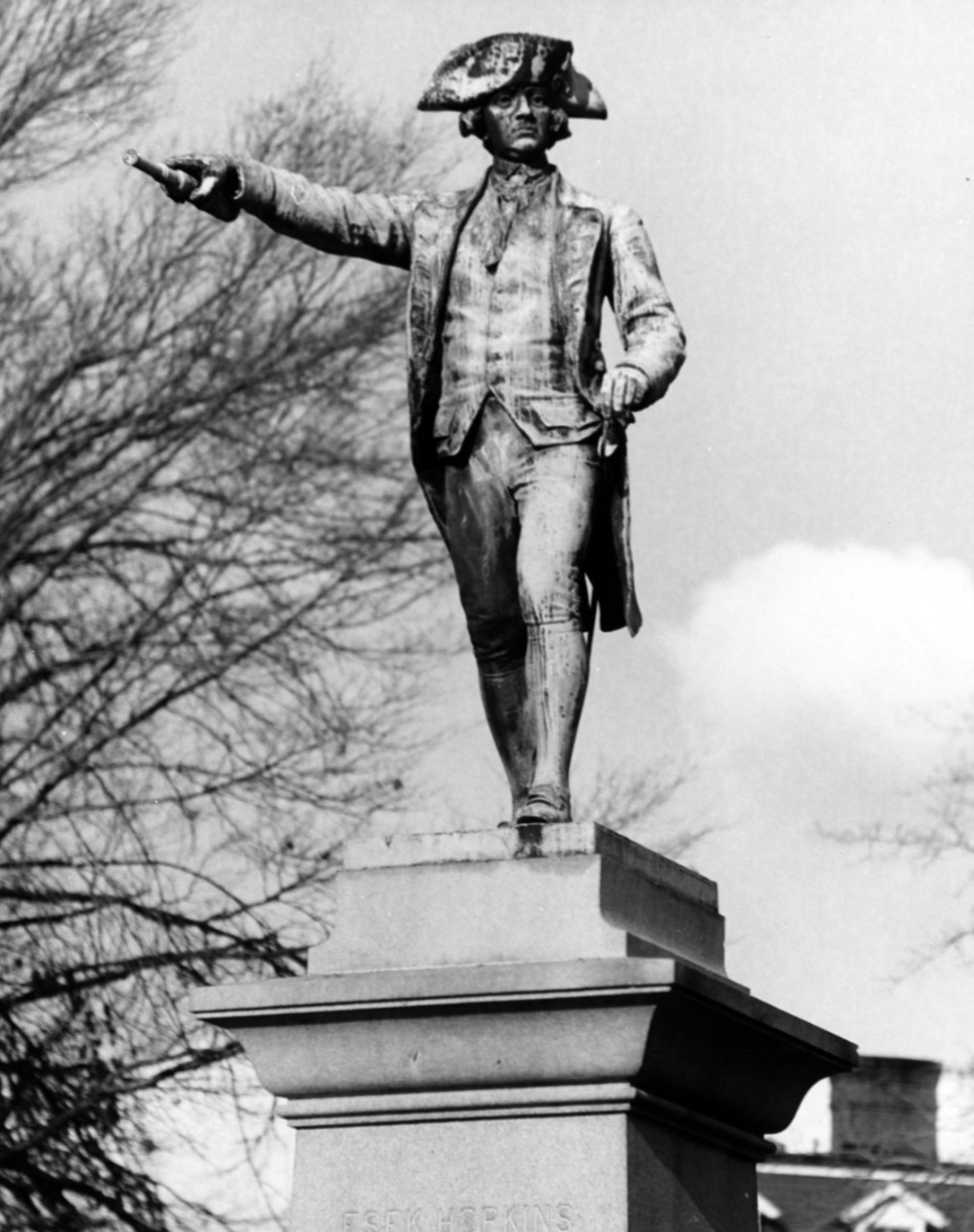 Photo #: USN 1120070  Statue of Commodore Esek Hopkins