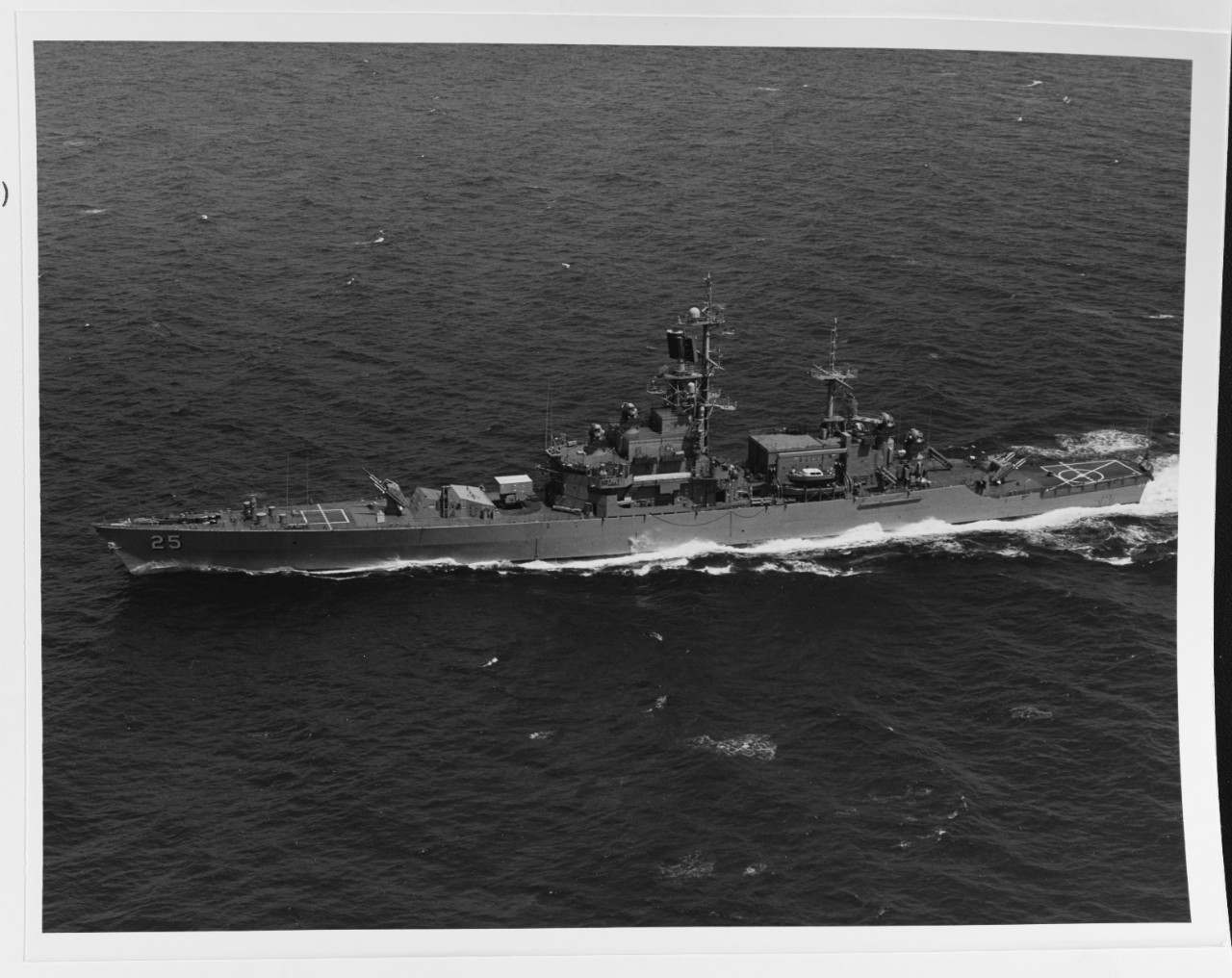 Photo #: USN 1174728  USS Bainbridge (CGN-25)