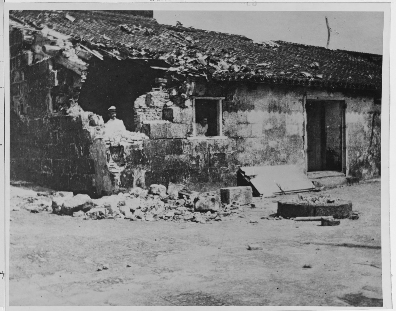 Photo #: USN 902953  Bombardment of Fort San Antonio de Abad, Malate, Philippines, 13 August 1898