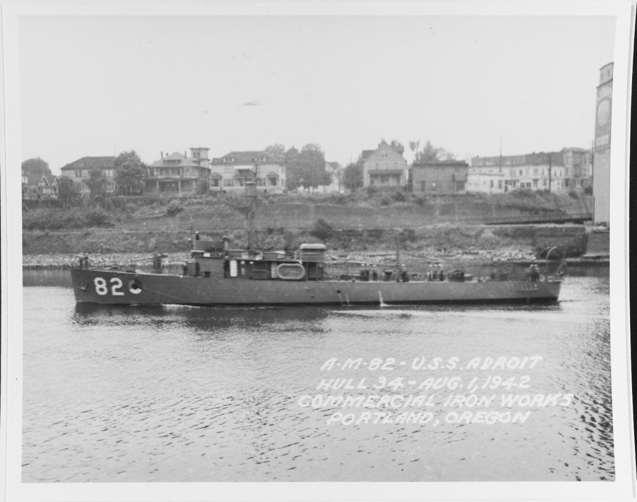 USS ADROIT (AM-82)