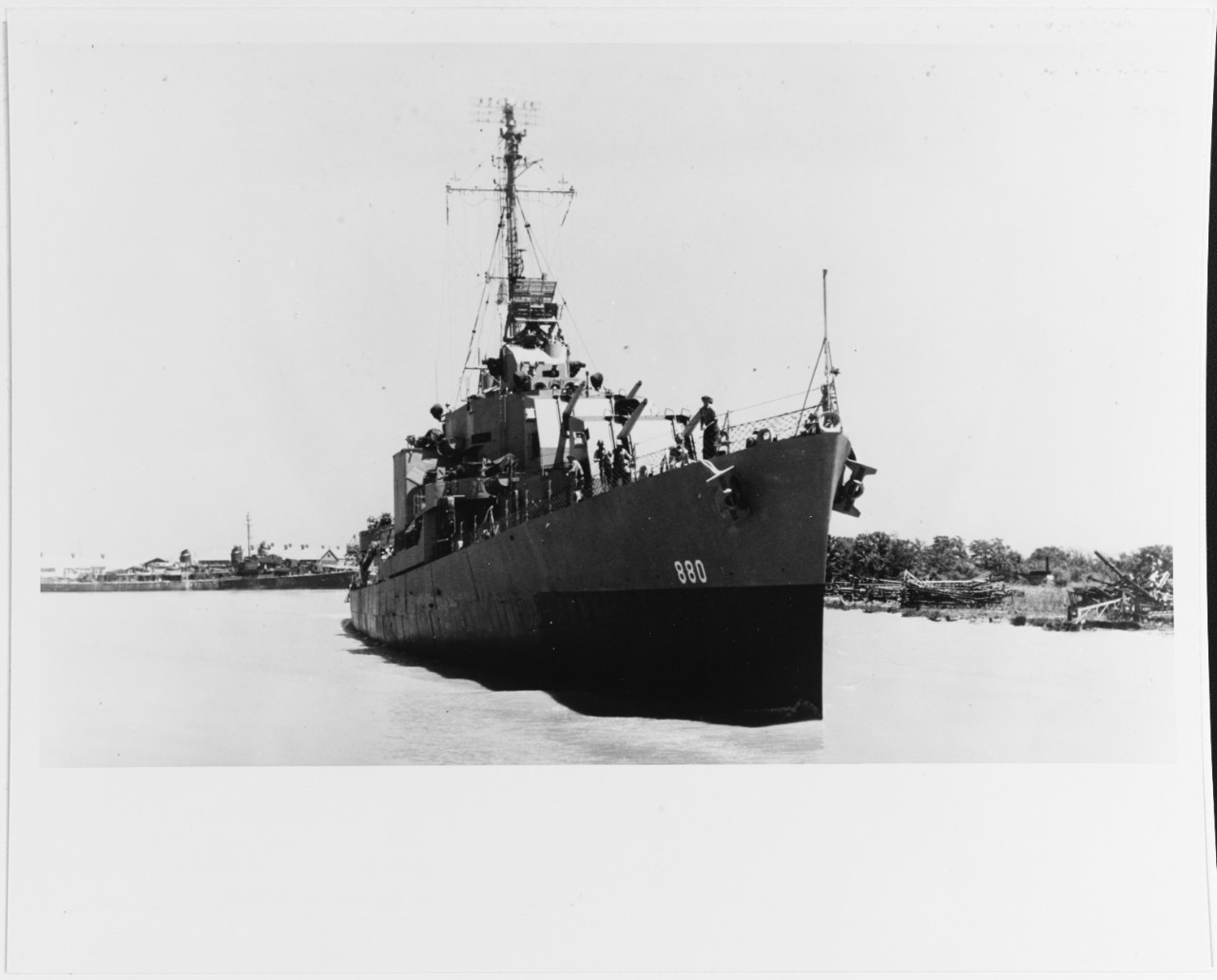 USS DYESS (DD-880)