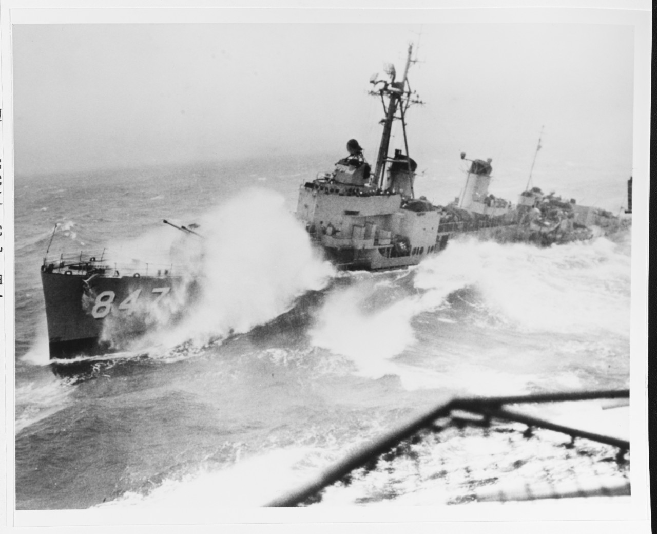 USS ROBERT L. WILSON (DDE-847)