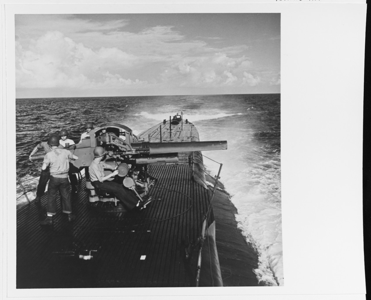 USS SEA DOG (SS-401)