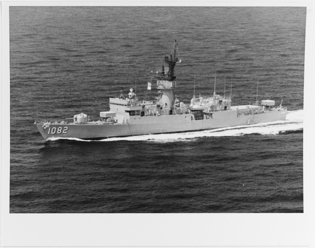 USS ELMER MONTGOMERY (DE-1082)