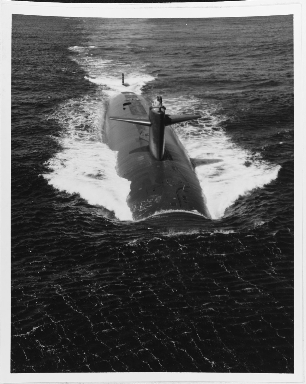 USS PLUNGER (SSN-595)