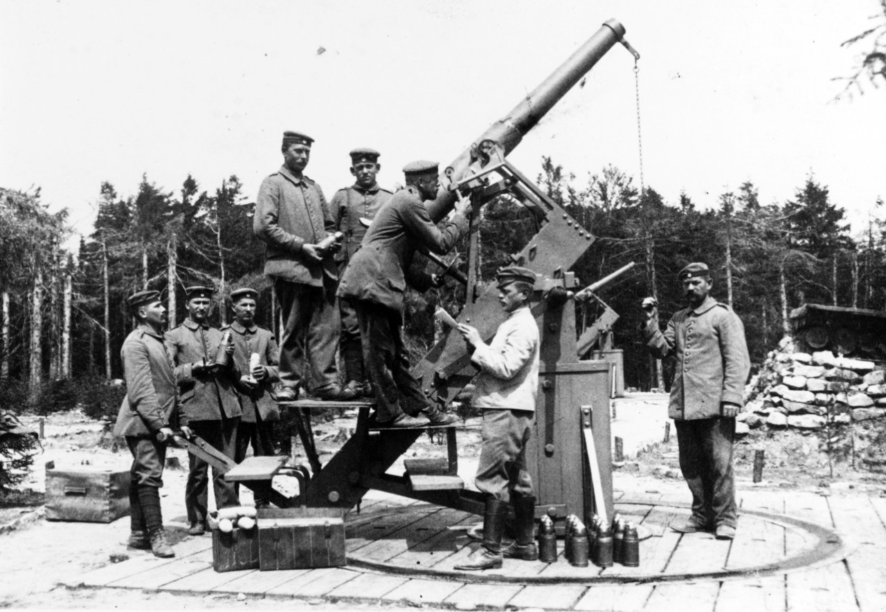 German Artillery Emplacement. World War I era view of an extemporized anti-aircraft gun