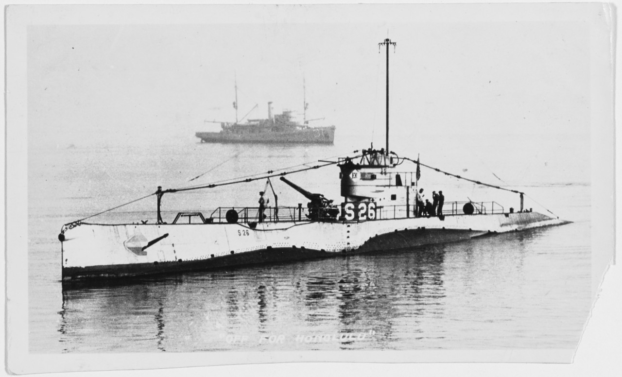 USS S-26 (SS-131) "Off for Honolulu", during the 1920s. USS TERN (AM-31)