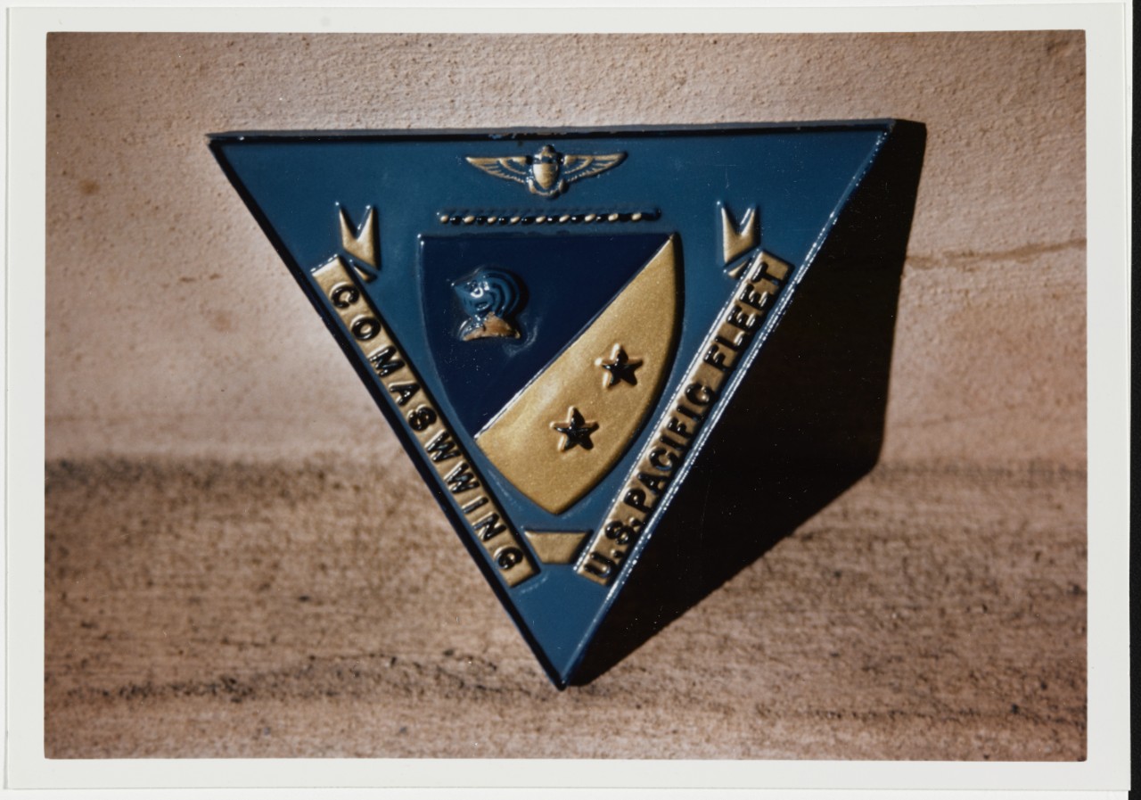 Insignia: Commander Anti-Submarine Wing, U.S. Pacific Fleet. Comaswwing