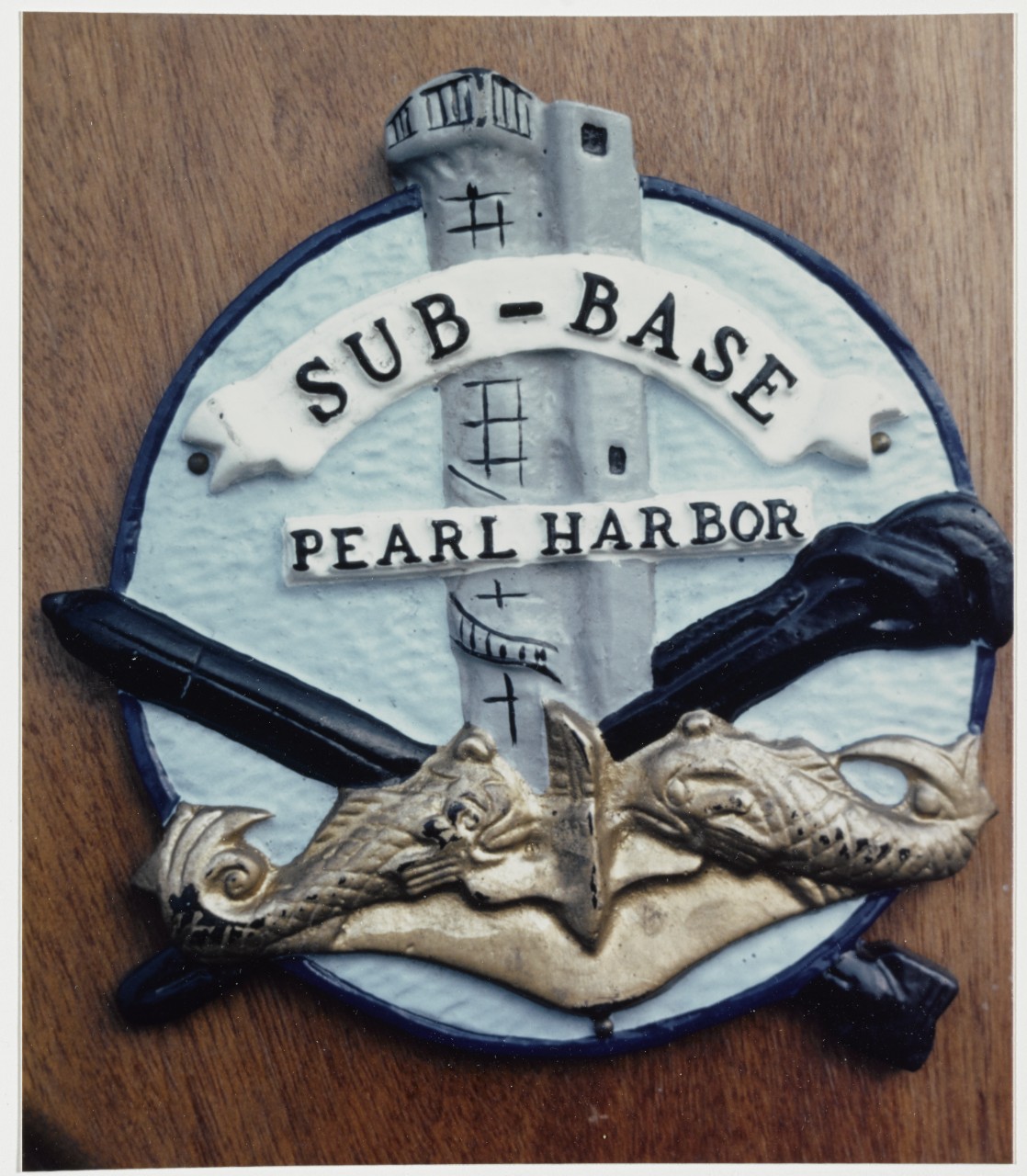 Insignia: Submarine Base, Pearl Harbor, Hawaii. Plaque received in 1965.