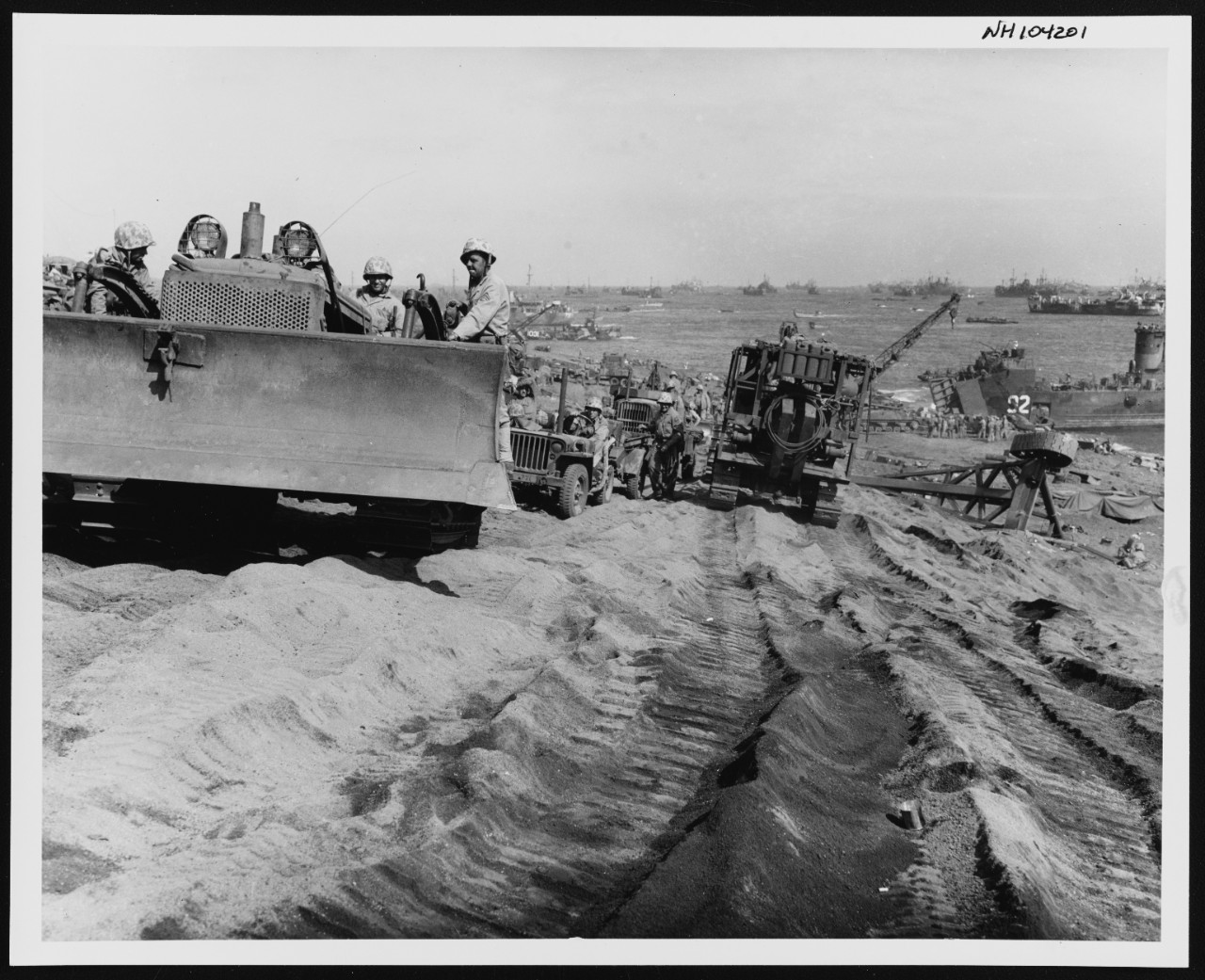 Photo #: NH 104201  Iwo Jima Operation, 1945