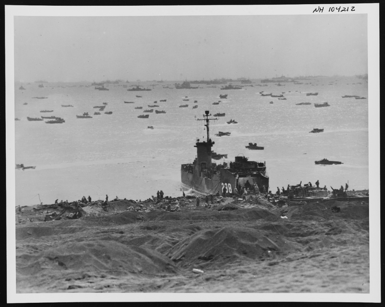 Photo #: NH 104212  Iwo Jima Operation, 1945