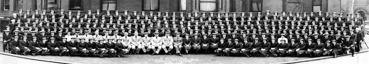 Photo #: NH 105154  U.S. Naval Training School, Storekeeper (Women), Boston, Massachusetts