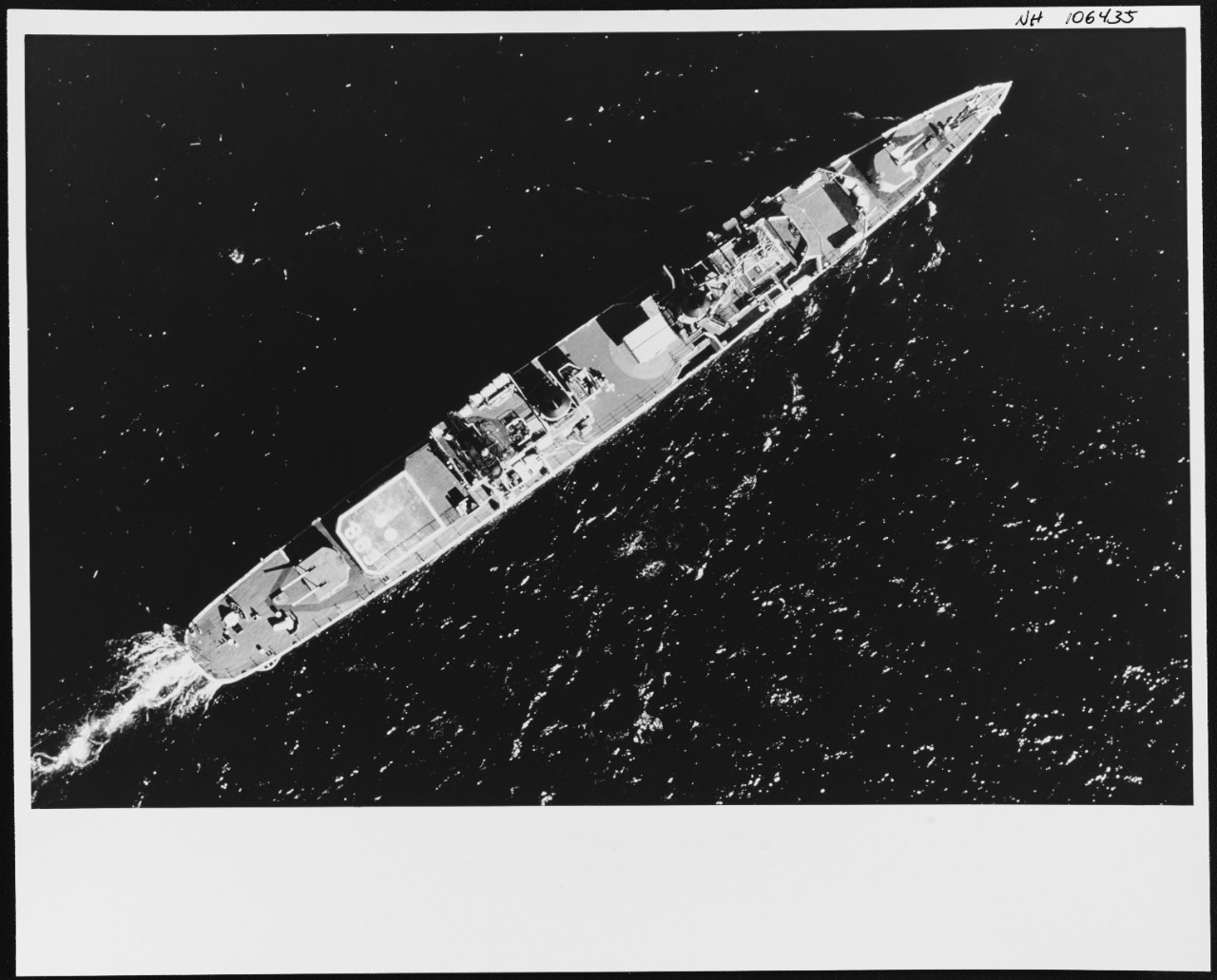 Photo #: NH 106435  USS Newman K. Perry