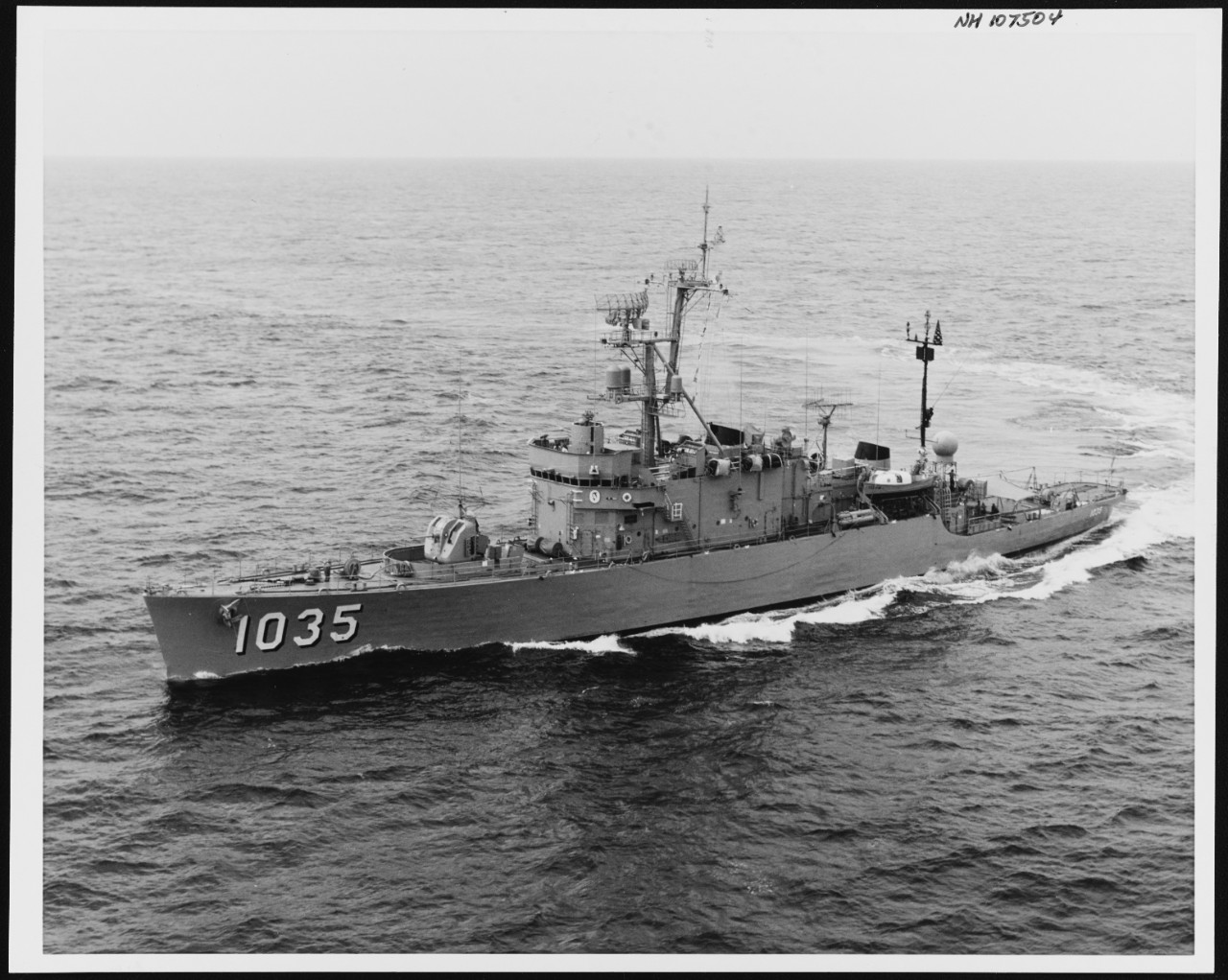 Photo #: NH 107504  USS Charles Berry