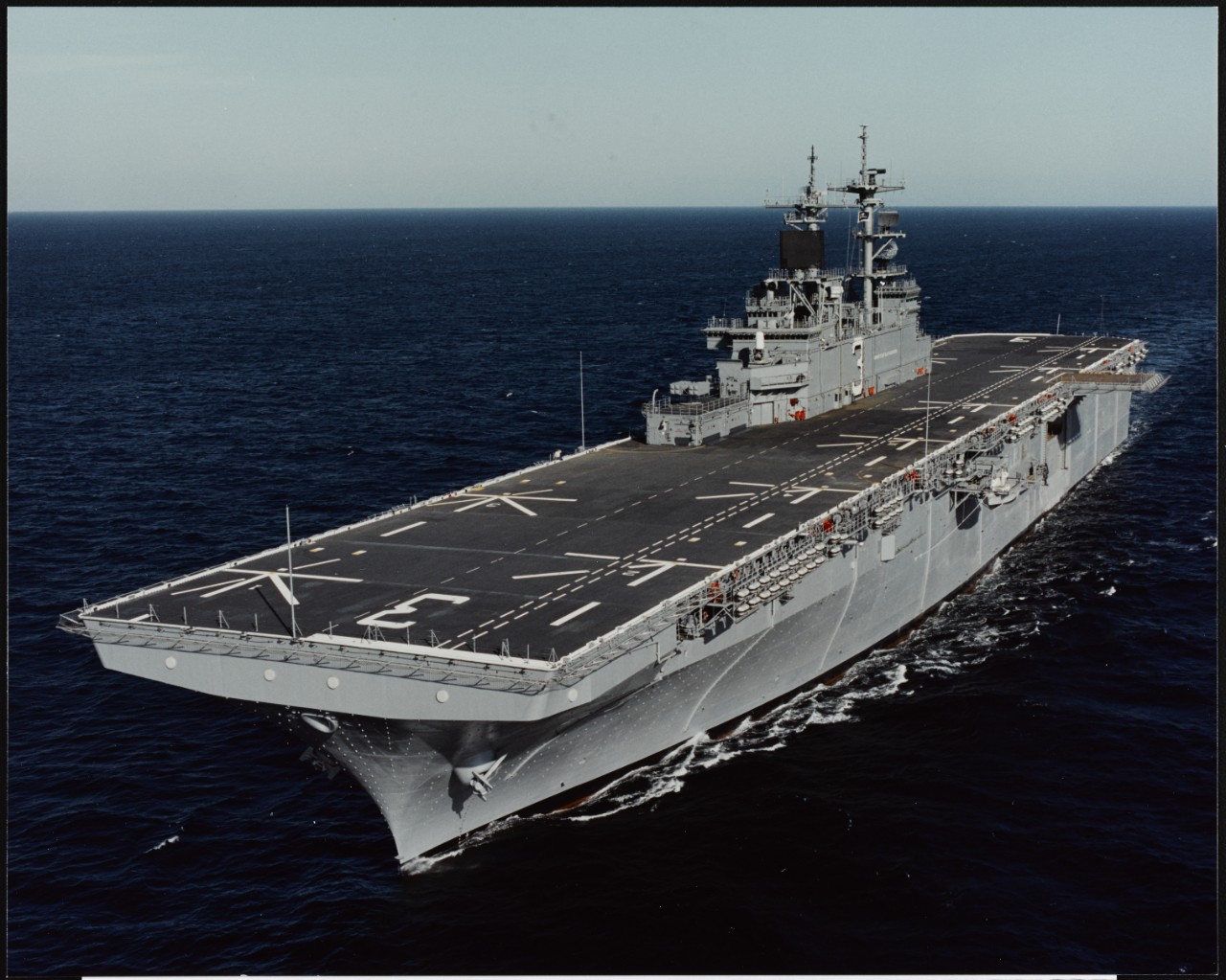 Photo #: NH 107661-KN USS Kearsarge