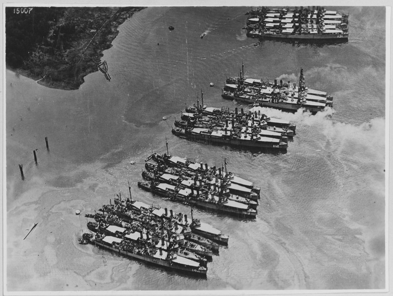 U.S. Destroyer fleet at Anchor