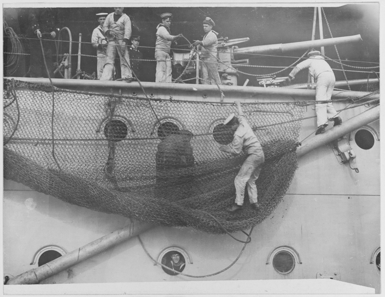 Photo #: NH 110489  HMS Dreadnought For a MEDIUM RESOLUTION IMAGE, click the thumbnail.