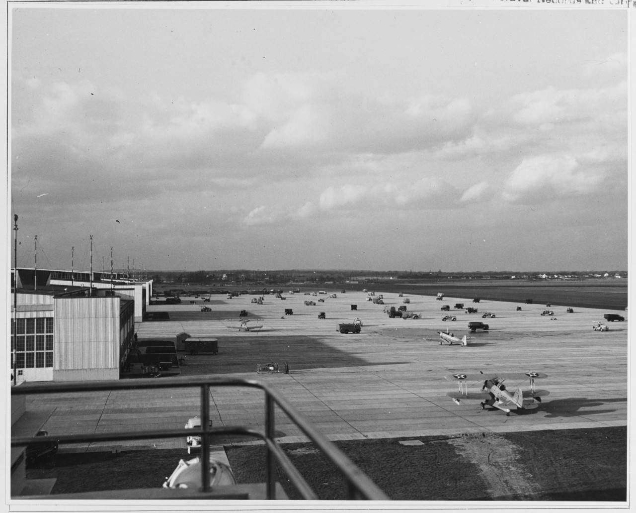 Aircraft and rolling stack dispersal for air raid, Quonset Point