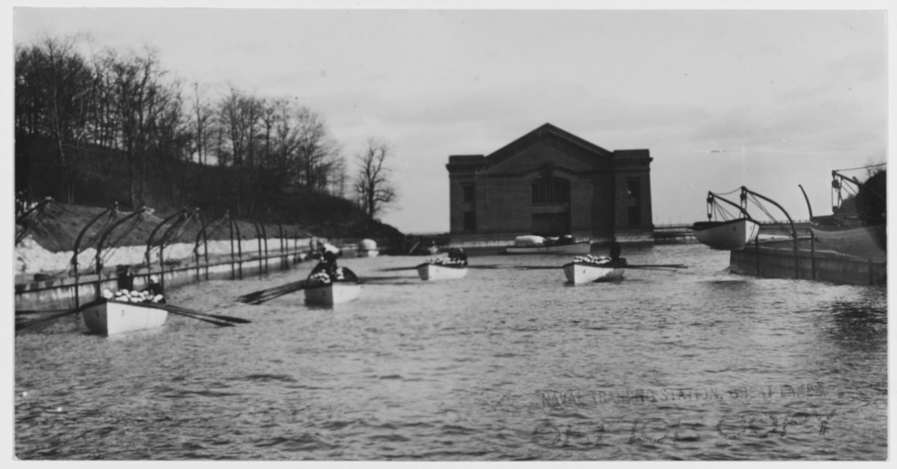 Great Lakes Naval Training Station, Illinois