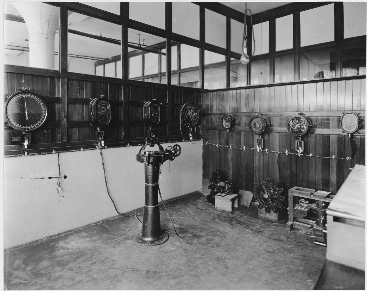 Director fire system at the Sperry Gyroscope Co., Brooklyn, New York.